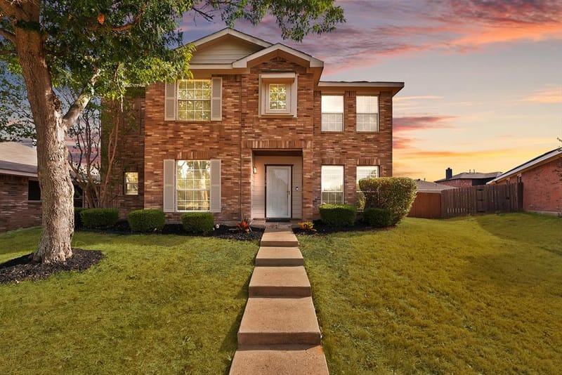 2326 Mcintosh Court, Lancaster TX 75134