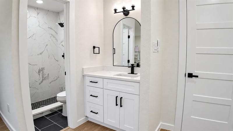 2417 Via Barcelona, Carrollton TX 75006 - Photo 16