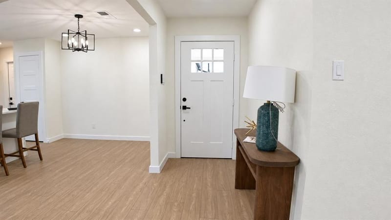 2417 Via Barcelona, Carrollton TX 75006 - Photo 10