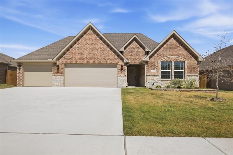 135 Trevor Lane, Greenville TX 75402