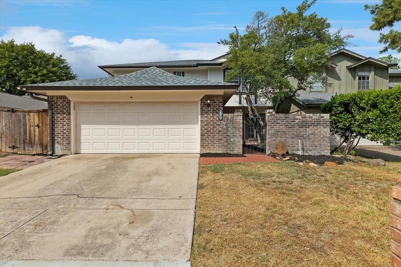 1608 Northridge Drive, Arlington TX 76012 - Photo 2