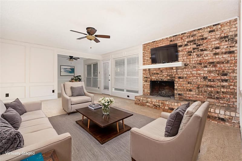 586 Abilene Drive, Lewisville TX 75067 - Photo 2