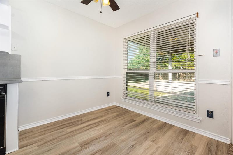 586 Abilene Drive, Lewisville TX 75067 - Photo 13