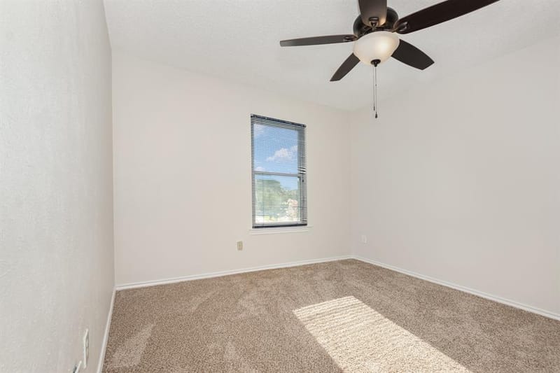 586 Abilene Drive, Lewisville TX 75067 - Photo 36