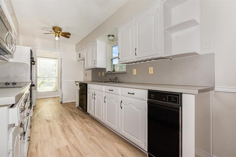586 Abilene Drive, Lewisville TX 75067 - Photo 15