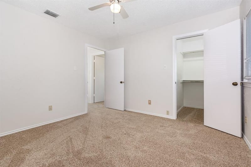 586 Abilene Drive, Lewisville TX 75067 - Photo 35