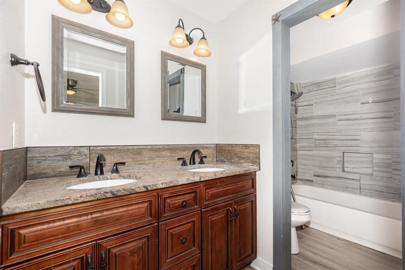 586 Abilene Drive, Lewisville TX 75067 - Photo 25