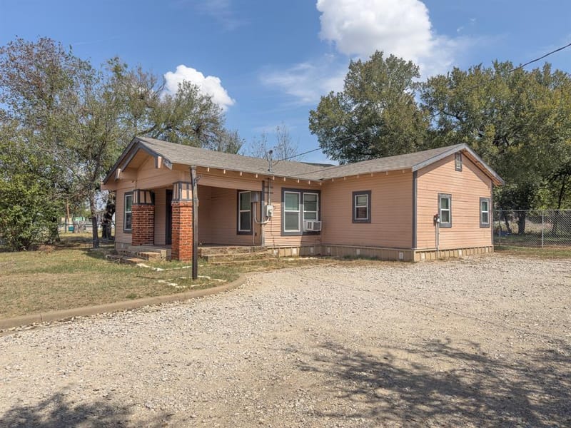 3304 Fm 1821, Mineral Wells TX 76067 - Photo 23