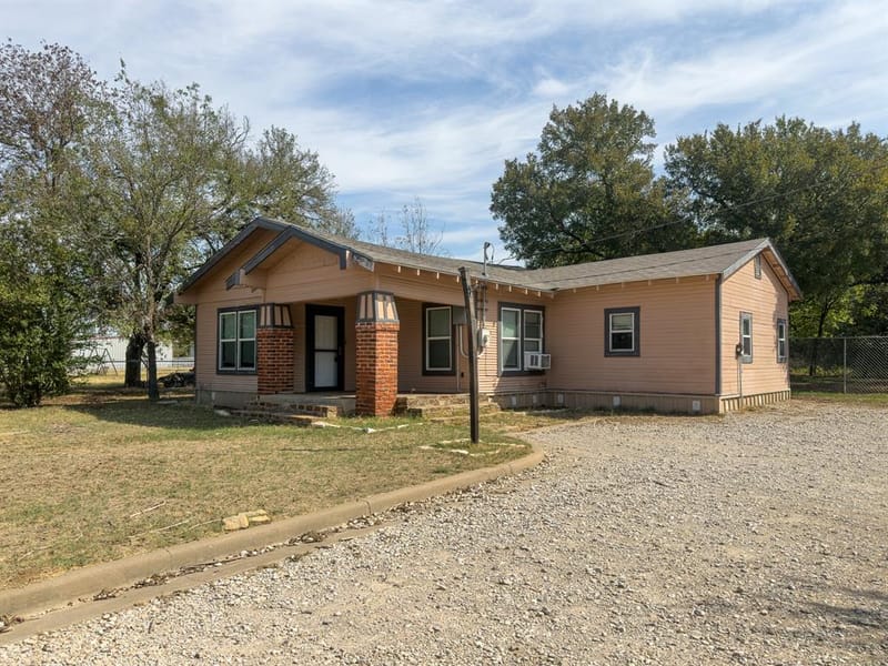 3304 Fm 1821, Mineral Wells TX 76067 - Photo 2