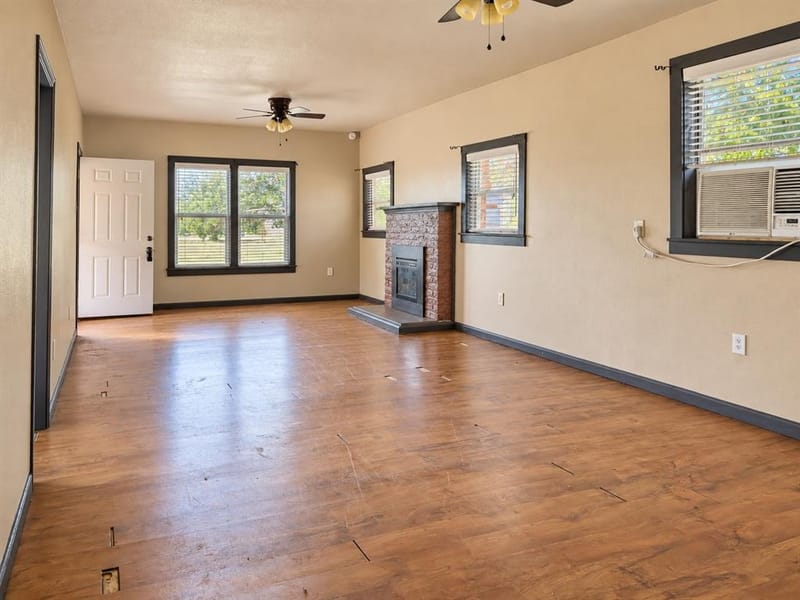 3304 Fm 1821, Mineral Wells TX 76067 - Photo 7