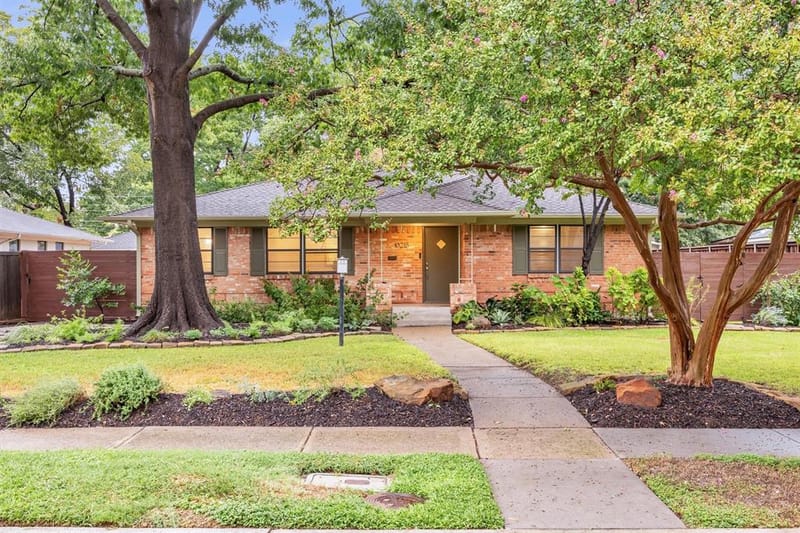 10215 Vinemont Street, Dallas TX 75218