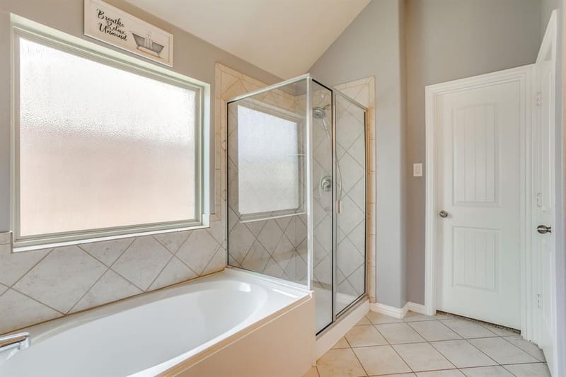 881 Oarlock Drive, Crowley TX 76036 - Photo 21