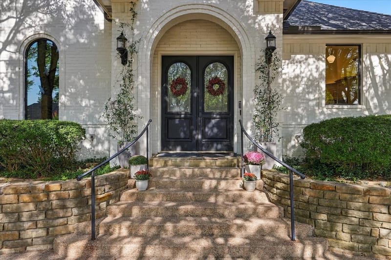 700 Glen Abbey Drive, Mansfield TX 76063 - Photo 3