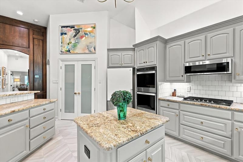 700 Glen Abbey Drive, Mansfield TX 76063 - Photo 9