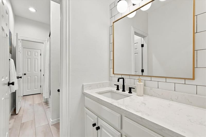 700 Glen Abbey Drive, Mansfield TX 76063 - Photo 30