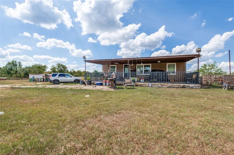 266 Fcr 1031, Wortham TX 76693 - Photo 6