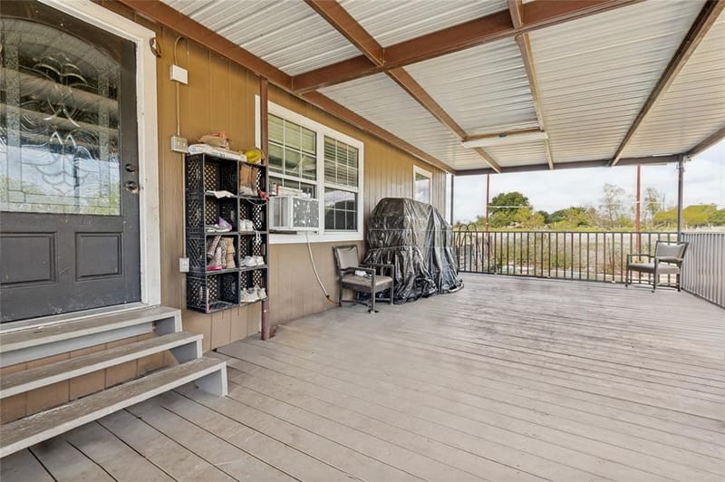 266 Fcr 1031, Wortham TX 76693 - Photo 7