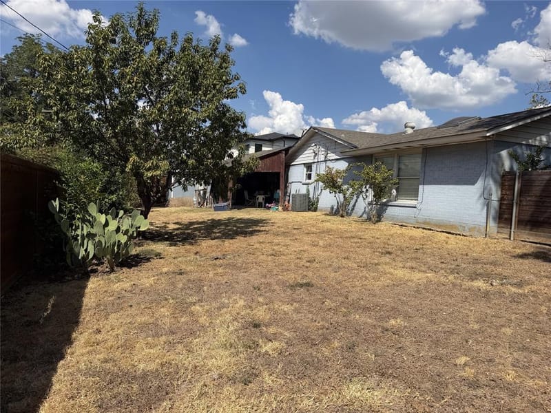 10149 Marsh Lane, Dallas TX 75229 - Photo 10