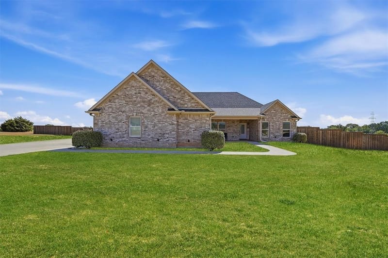1001 Johnson Trail, Bells TX 75414