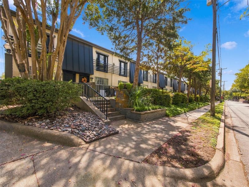 4414 Buena Vista Street # 17, Dallas TX 75205 - Photo 2