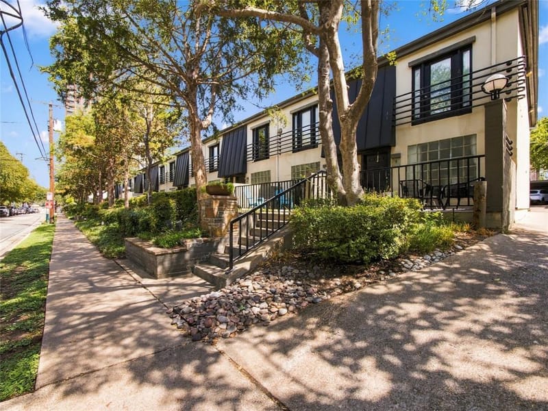 4414 Buena Vista Street # 17, Dallas TX 75205