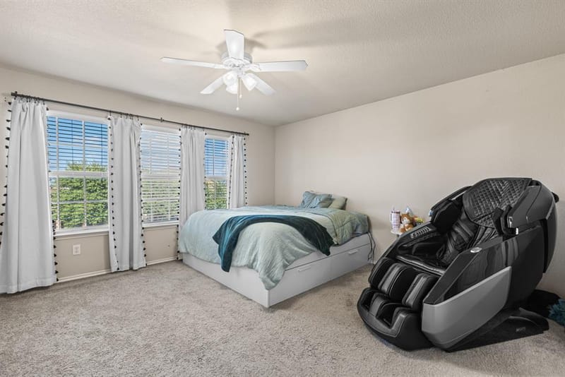 1734 Pioneer Way, Lancaster TX 75146 - Photo 9