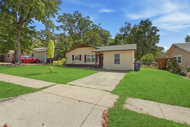 7208 Van Natta Lane, Fort Worth TX 76112 - Photo 27