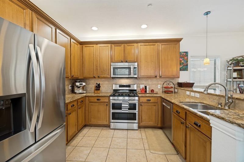 8913 Trolley Trail, McKinney TX 75070 - Photo 10