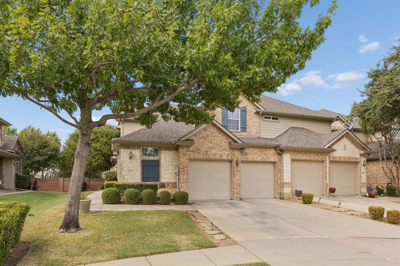 4145 Cobblestone Drive, Carrollton TX 75007 - Photo 4