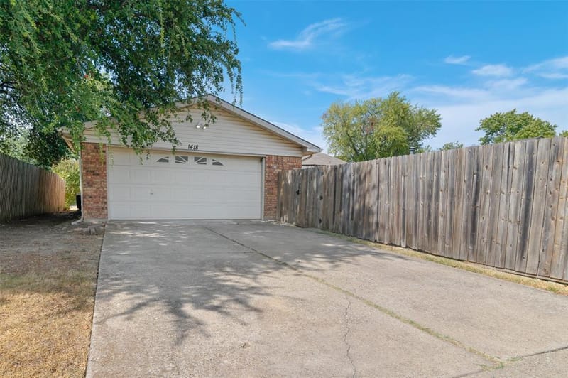 1418 Paris Drive, Garland TX 75040 - Photo 29