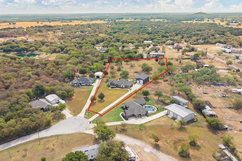 2533 Lime Court, Burleson TX 76028 - Photo 2
