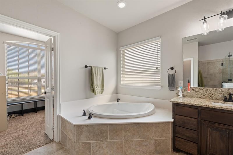2533 Lime Court, Burleson TX 76028 - Photo 17