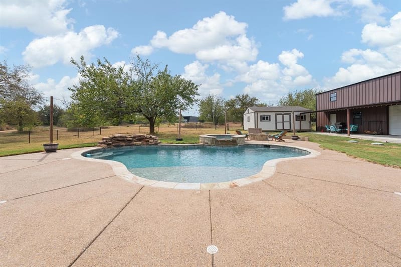 2533 Lime Court, Burleson TX 76028 - Photo 37