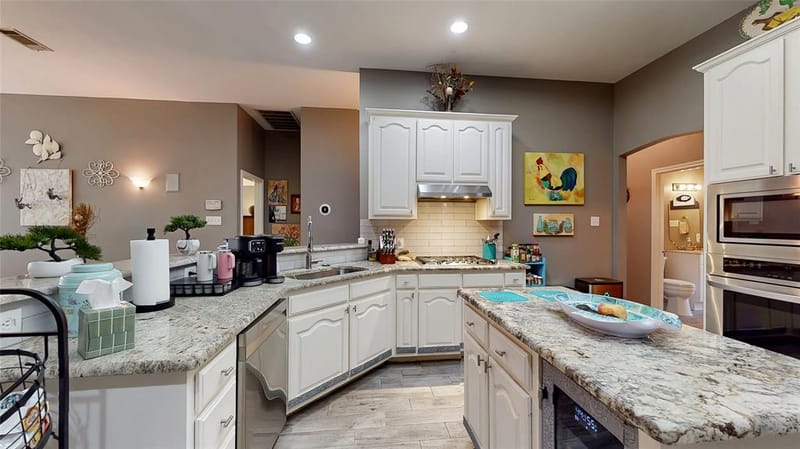 5829 Echo Bluff Drive, Haltom City TX 76137 - Photo 10
