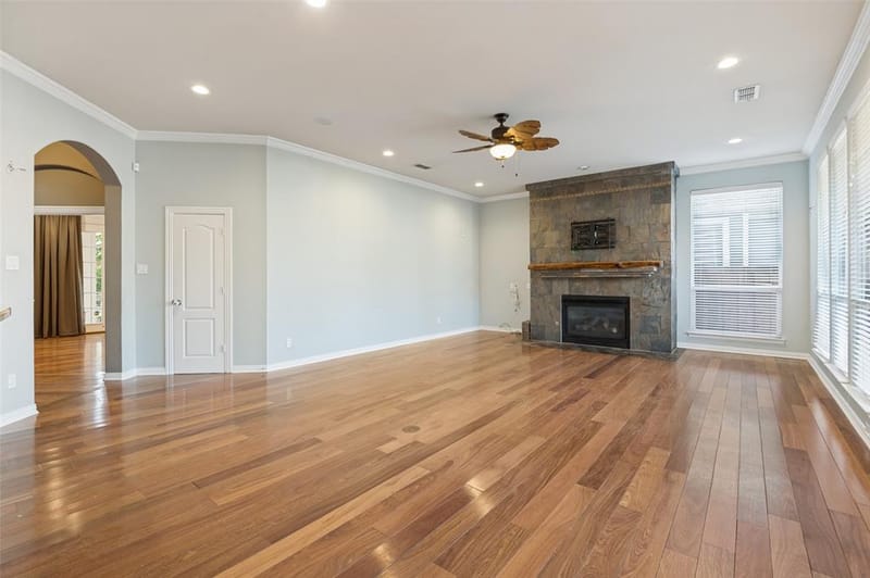 1827 Auburn Drive, Carrollton TX 75007 - Photo 7