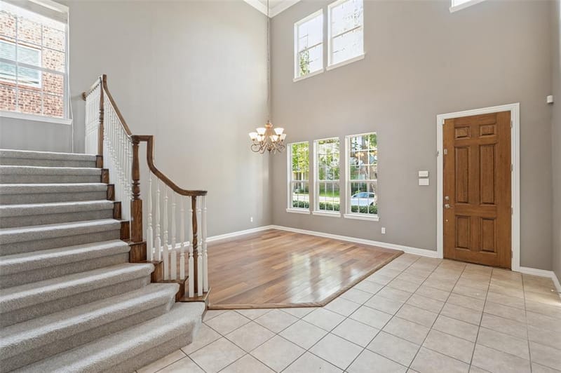 1827 Auburn Drive, Carrollton TX 75007 - Photo 3