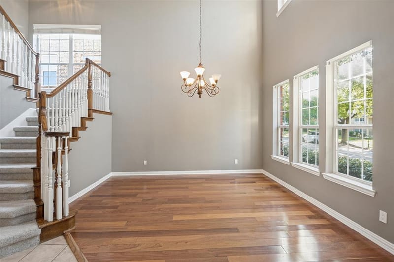 1827 Auburn Drive, Carrollton TX 75007 - Photo 5