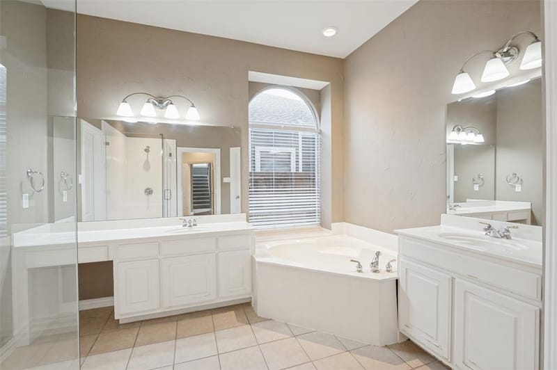 1827 Auburn Drive, Carrollton TX 75007 - Photo 19