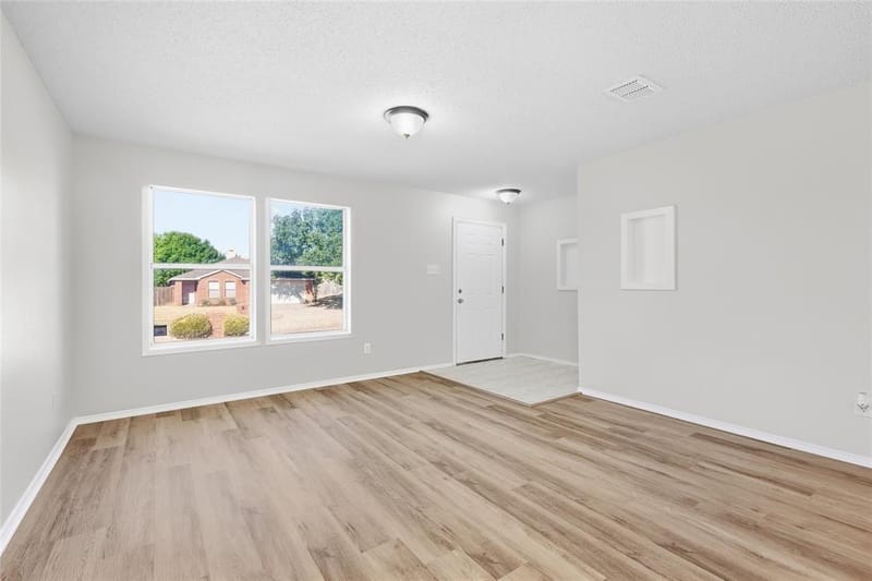 9209 Glen Falls Lane, Denton TX 76210 - Photo 15