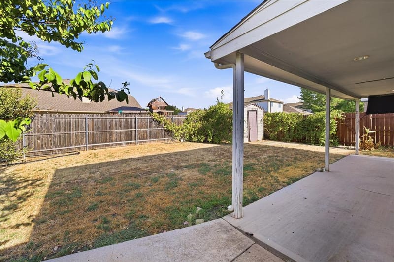 5666 Hunters Bend Lane, Dallas TX 75249 - Photo 24