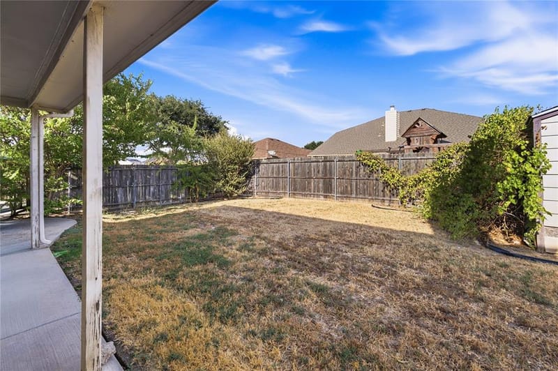 5666 Hunters Bend Lane, Dallas TX 75249 - Photo 25