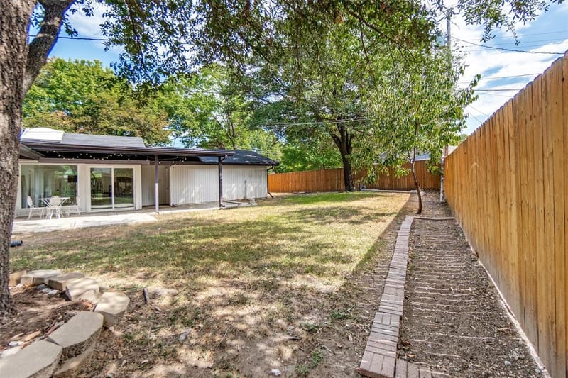9038 Flicker Lane, Dallas TX 75238 - Photo 24