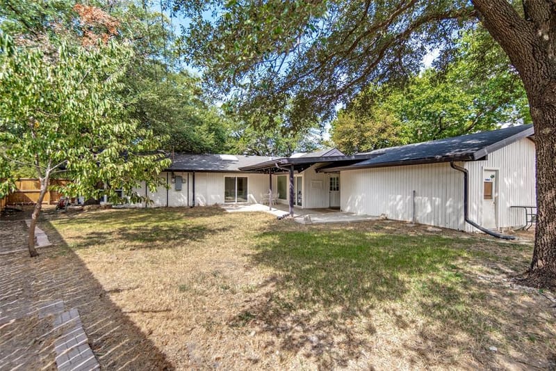 9038 Flicker Lane, Dallas TX 75238 - Photo 25