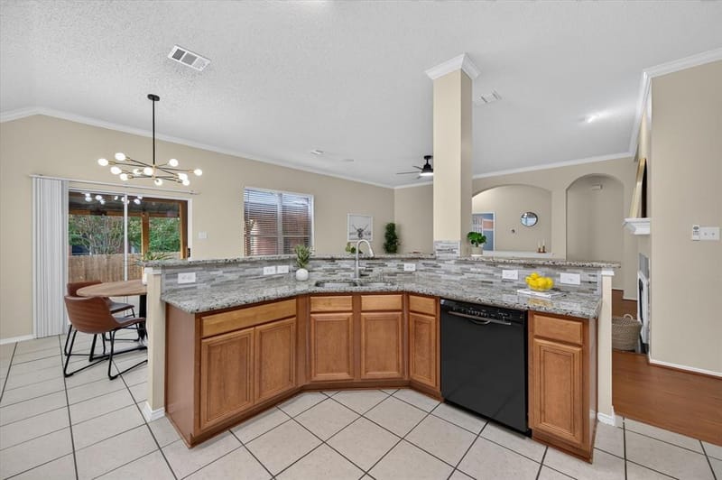 2611 Country Grove Trail, Mansfield TX 76063 - Photo 9