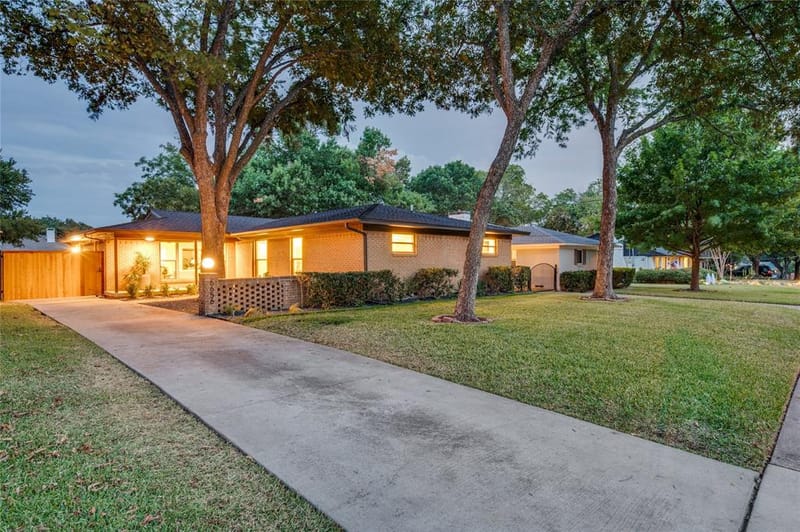 6656 Santa Anita Drive, Dallas TX 75214 - Photo 2