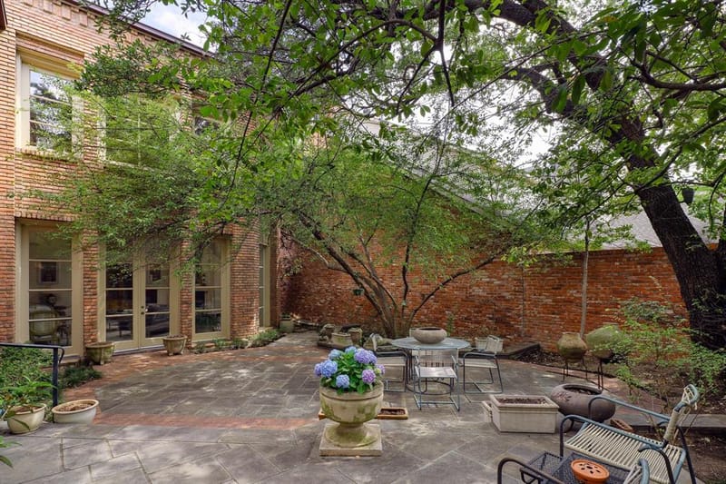 7724 Glen Albens Circle, Dallas TX 75225 - Photo 18
