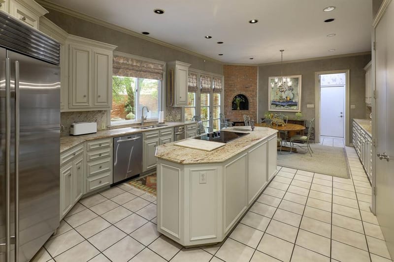 7724 Glen Albens Circle, Dallas TX 75225 - Photo 11