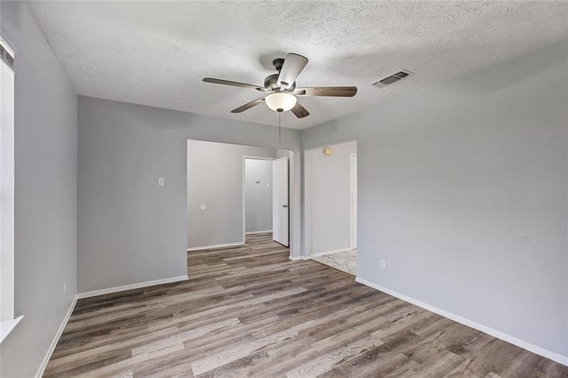 66 W Mountain Creek Drive, Grand Prairie TX 75052 - Photo 13