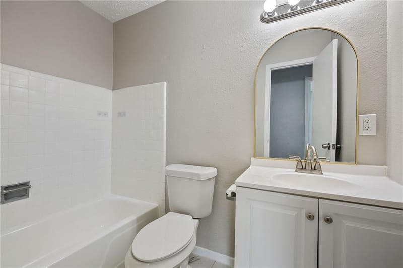 66 W Mountain Creek Drive, Grand Prairie TX 75052 - Photo 12