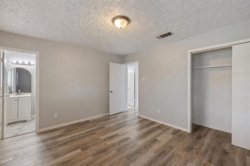 66 W Mountain Creek Drive, Grand Prairie TX 75052 - Photo 7